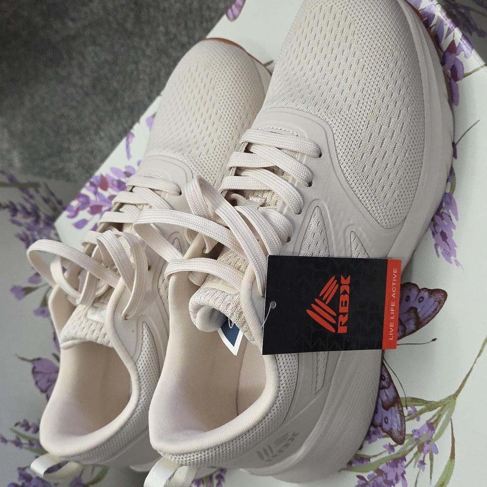 NWT RBX Womens Shoe Size 8